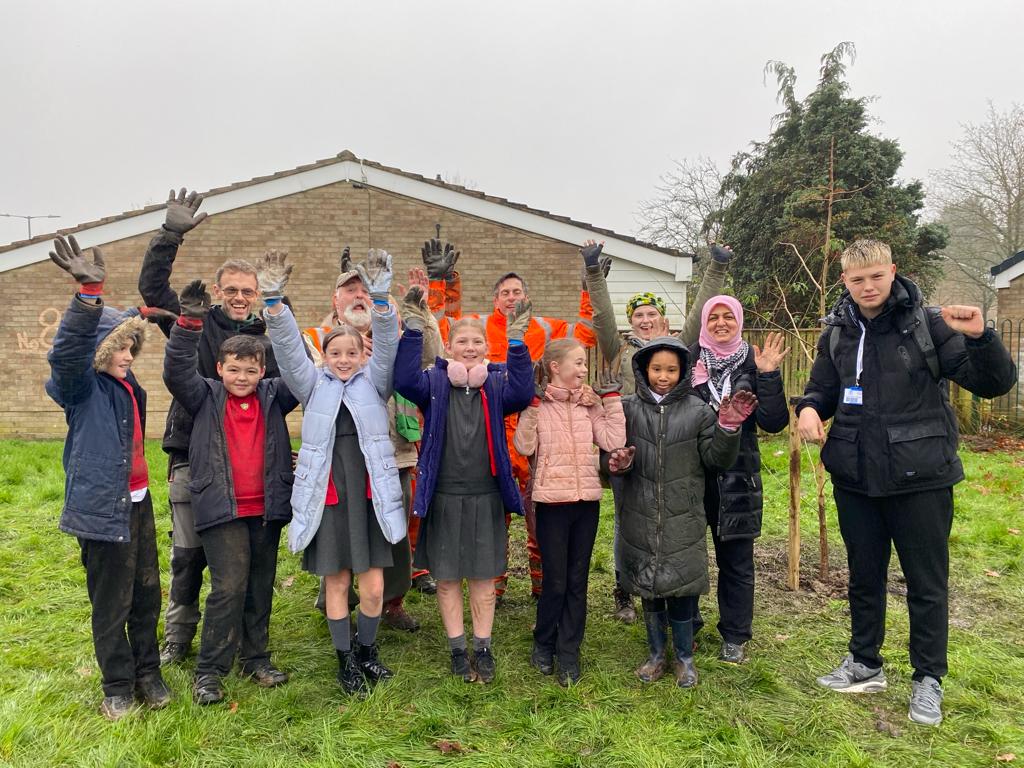 Birmingham TreePeople (@bhamtreepeople) on Twitter photo Today we celebrated #TreeWeek with <a href="/HightersHeath/">Highters Heath Community School</a> and <a href="/DaisyFarmPark/">Daisy Farm Park</a>. We worked with the new friends group and school earlier this year to plant trees, and we came back for more! The kids were naturals, thanks to everyone who helped!
#nationaltreeweek #treeplanting #community Today we celebrated #TreeWeek with <a href="/HightersHeath/">Highters Heath Community School</a> and <a href="/DaisyFarmPark/">Daisy Farm Park</a>. We worked with the new friends group and school earlier this year to plant trees, and we came back for more! The kids were naturals, thanks to everyone who helped!
#nationaltreeweek #treeplanting #community