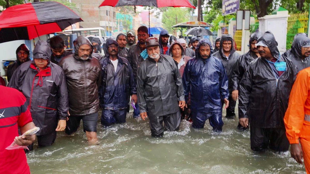 TRBRajaa's tweet photo. Ministers and MLAs have been on the ground since the time the cyclone approached...and continue to stay with the people in this time of a historical #NaturalDisaster !
Honourable @CMOTamilnadu @mkstalin has been continuously calling us and taking stock of the situation .
#Michaung #ChennaiRains
