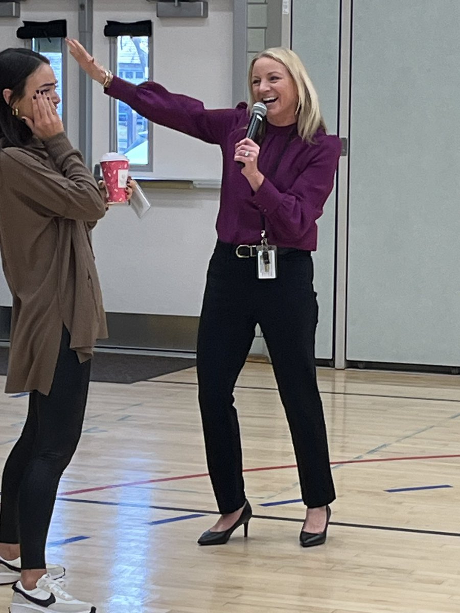 Collins Elem School tweet media