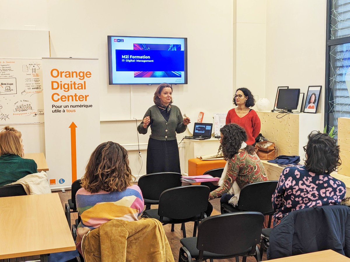 LDigital (@4ldigital) on Twitter photo Aujourd'hui, 5 #femmes sont venues rencontrer Célia ESTRAGNAT de <a href="/M2iFormation/">M2i Formation</a> car elles souhaitent se diriger vers les métiers du #numérique et découvrir les solutions pour se former à ce secteur riche en opportunités : alternance, POE, formation continue... #femmesetnumérique Aujourd'hui, 5 #femmes sont venues rencontrer Célia ESTRAGNAT de <a href="/M2iFormation/">M2i Formation</a> car elles souhaitent se diriger vers les métiers du #numérique et découvrir les solutions pour se former à ce secteur riche en opportunités : alternance, POE, formation continue... #femmesetnumérique