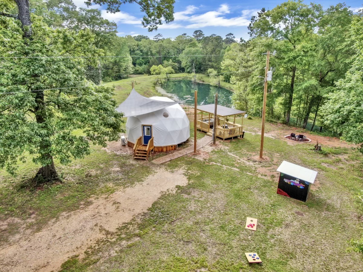 There are many things to do at Cameron Ranch Glamping and even a private pond!

24 ft/7 m glamping dome

#dome #geodesicdome #buckminsterfuller #pacificdomes #glamping #glampingtent #campingtent