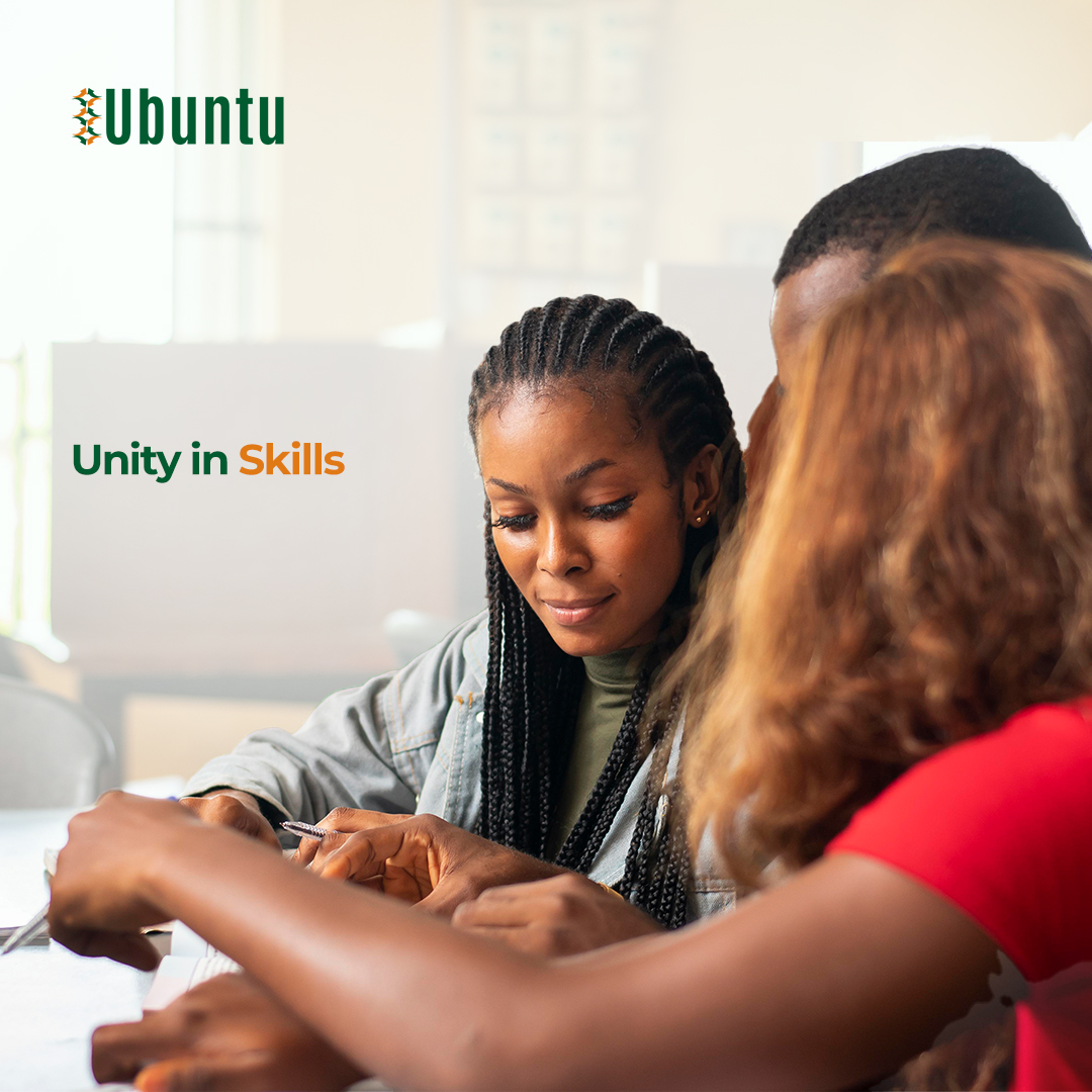 Ubuntu_educate's tweet photo. In the spirit of Ubuntu, our educators embrace collaboration, recognizing that we enhance our teaching skills together. 🤝🌐 #UbuntuUnity #TeacherCollaboration https://t.co/aCEiWlSDtk