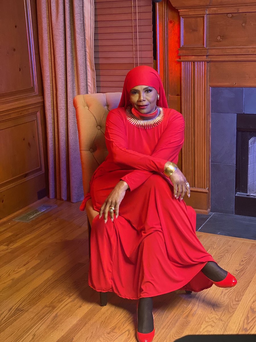 Good morning gorgeous 🥰 Don’t settle for a slice when you can have the whole pie!! Have a peaceful day unless you have other plans 😉
#phoenixascending