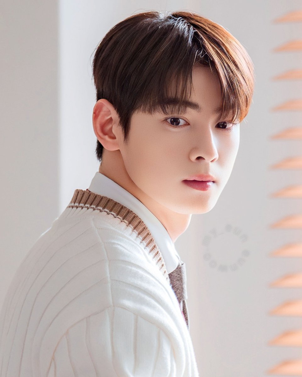 eunwoo_myEun's tweet photo. #agooddaytobeadog 👀🤎
#parkguyyoung
#차은우 #CHAEUNWOO https://t.co/56PtHUYdVy