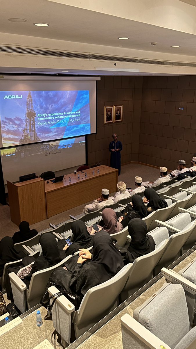 مجموعة المكتبات والوثائق📜 tweet media