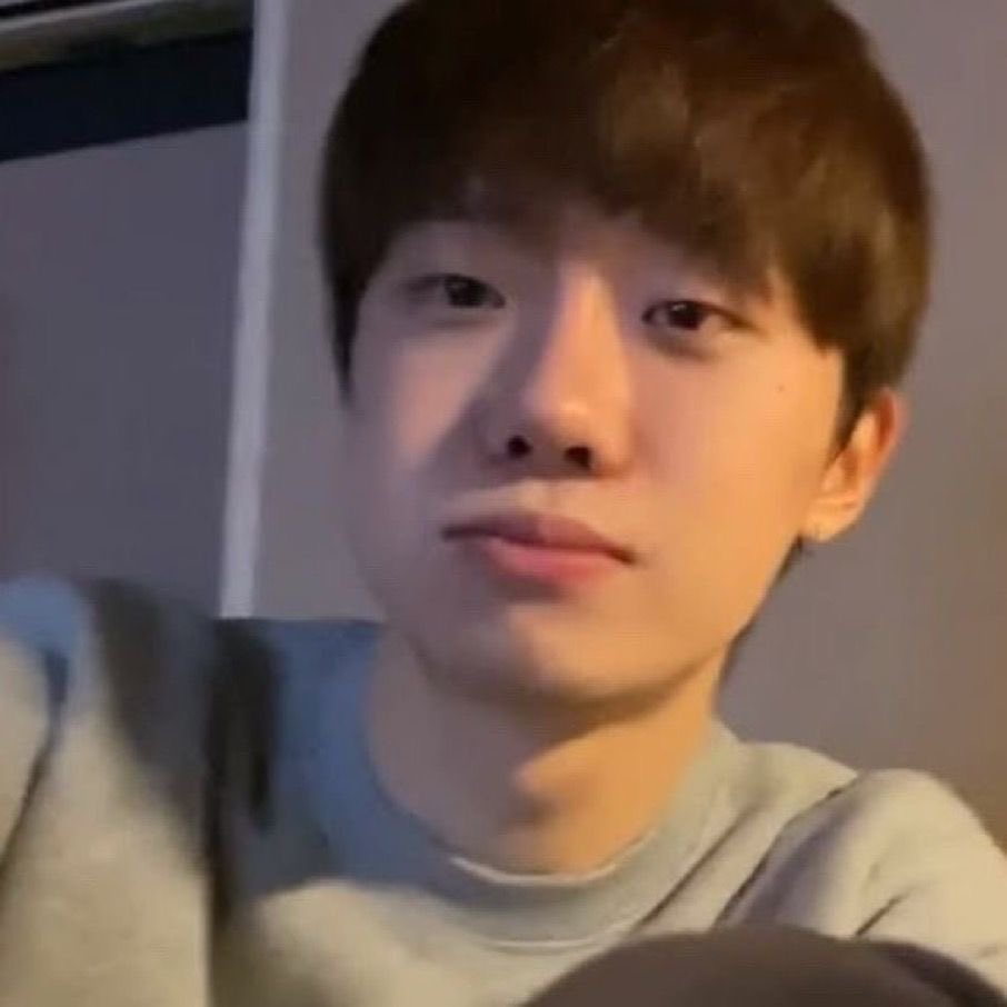 illsapan's tweet photo. 현상이 말랑이거래 https://t.co/m0F3OvAc4Q