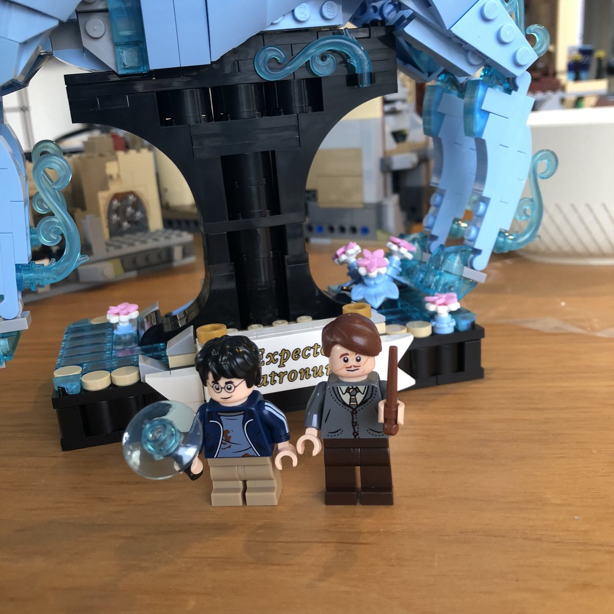 Rixt058's tweet photo. Lego Harry Potter patronus

#lego #HarryPotter #legoharrypotter #harrypotterlego #patronus #expectopatronum #Remuslupin https://t.co/Aig58GKSoi