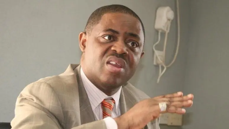 vanguardngrnews's tweet photo. Bichi thwarted coup attempts during Buhari’s tenure — Fani-Kayode defends DSS boss
https://t.co/KmsampQsJo https://t.co/jTIqGHNpVC
