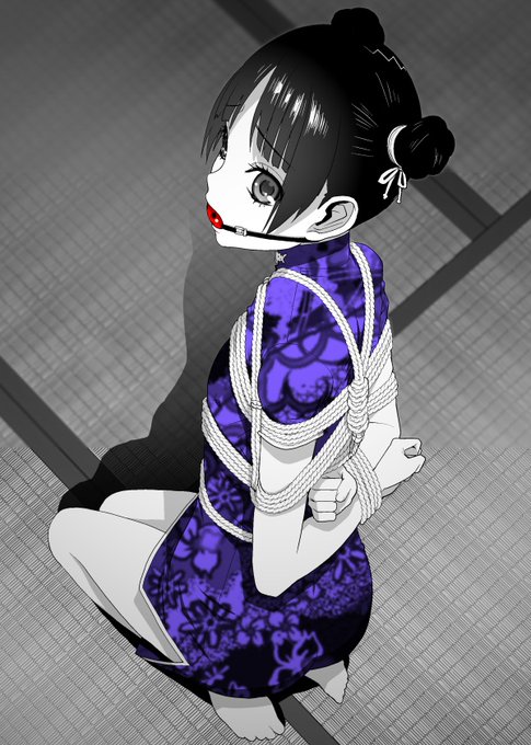 チャイナドレスの義兄 色を変えてみた。
前は赤色にしてたんだけどあんまり見かけない気もする 