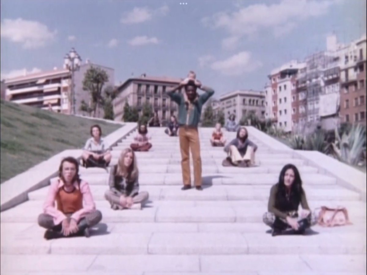 davidmaurits's tweet image. Hola a todos, ¿sabéis qué localizaciones se utilizaron para este vídeoclip, grabado en Madrid en 1971? Sólo he encontrado la plaza de español. Te estaría muy agradecido. #madrid #esmadrid #lostoppops #mamyblue #tourismmadrid 

youtu.be/HKp9e1_YsWk?si…