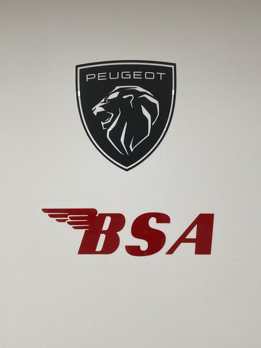 Business review in Istambul for Peugeot Motocycles today. A booming market, skyrocketing + 148 % growth vs 2022, 2x as big as France market, Peugeot is one of the market leaders in Turkey. 

Thank you İsotlar Grup, Muammer Kavas  and Ali Erokan Karakoç  for your passion and