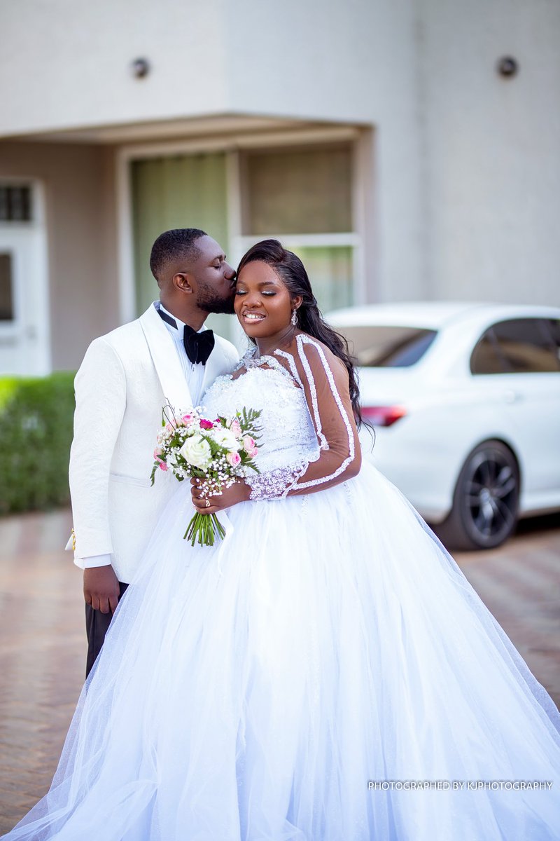 obenewaa_miel's tweet photo. There is always that one person for you🥰😍 https://t.co/CaDQ5OxK8Y