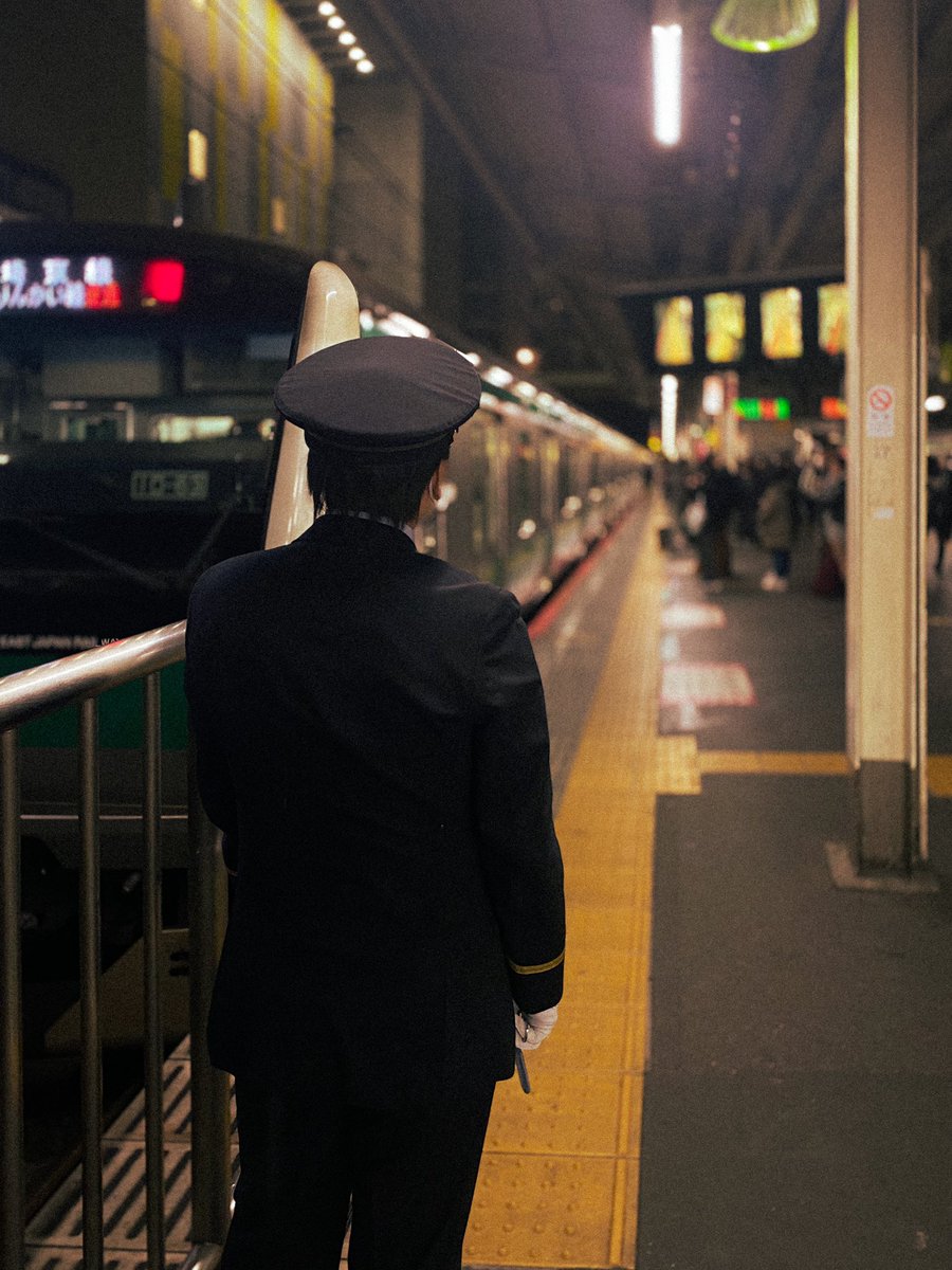 ScapTheo's tweet photo. Tokyo vibes 🥷🏼 https://t.co/24kIU9BWly