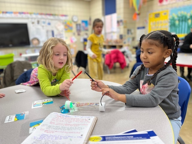 bryantpreK's tweet photo. Students in Mrs. Wyatt's class enjoyed learning about electricity. #ReadySetLearnBPK https://t.co/kCeN639Csl