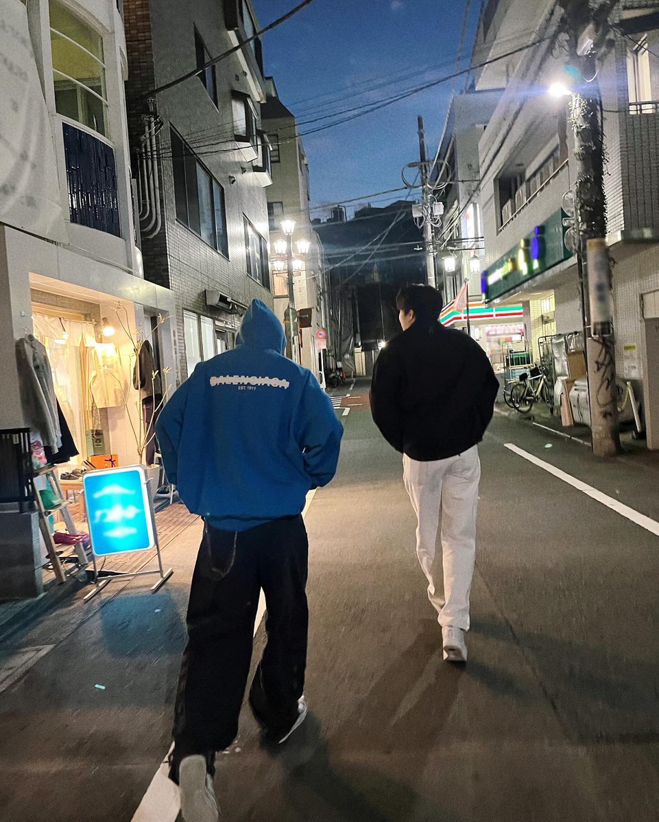 기럭지봐진짜마음좋다..