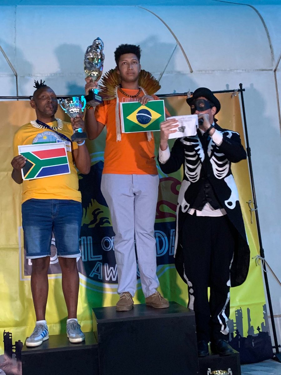 ClimaInfoNews's tweet photo. Éeeee do Brasil!!!! 🏆

Levamos o podium no 2º dia da premiação Fóssil do Dia🦖, da @CANIntl. #COP28 

"Por confundir produção de petróleo com liderança climática"+ https://t.co/45sx2C1wz1