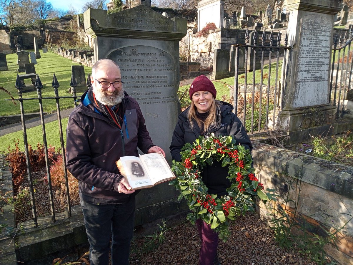 Flowers for William, Elizabeth and Margaret McNab stories.rbge.org.uk/archives/38053 @TheBotanics #Edinburgh