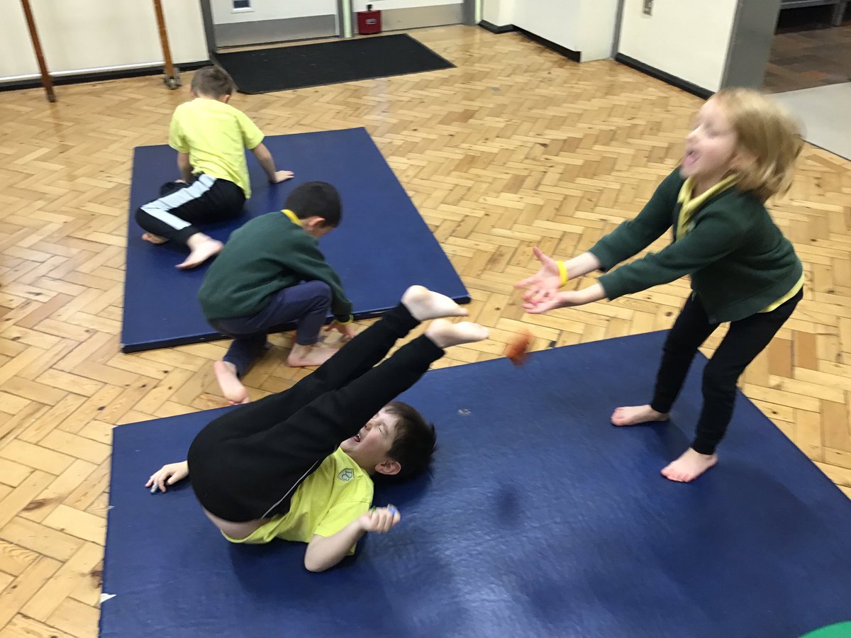 DGprimaryschool's tweet photo. Year 1 have practicing rocking and rolling in PE. https://t.co/SiSRDyYbX9