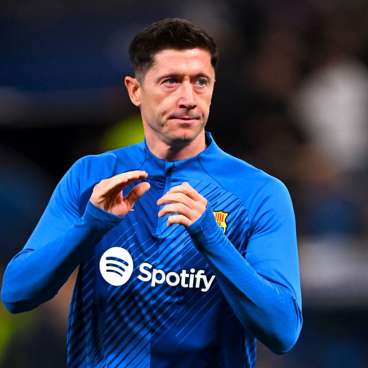 ManagingBarca's tweet photo. 🚨🚨💣| FC Barcelona are considering selling Robert Lewandowski next summer. @10JoseAlvarez https://t.co/5oKDzbQAZP