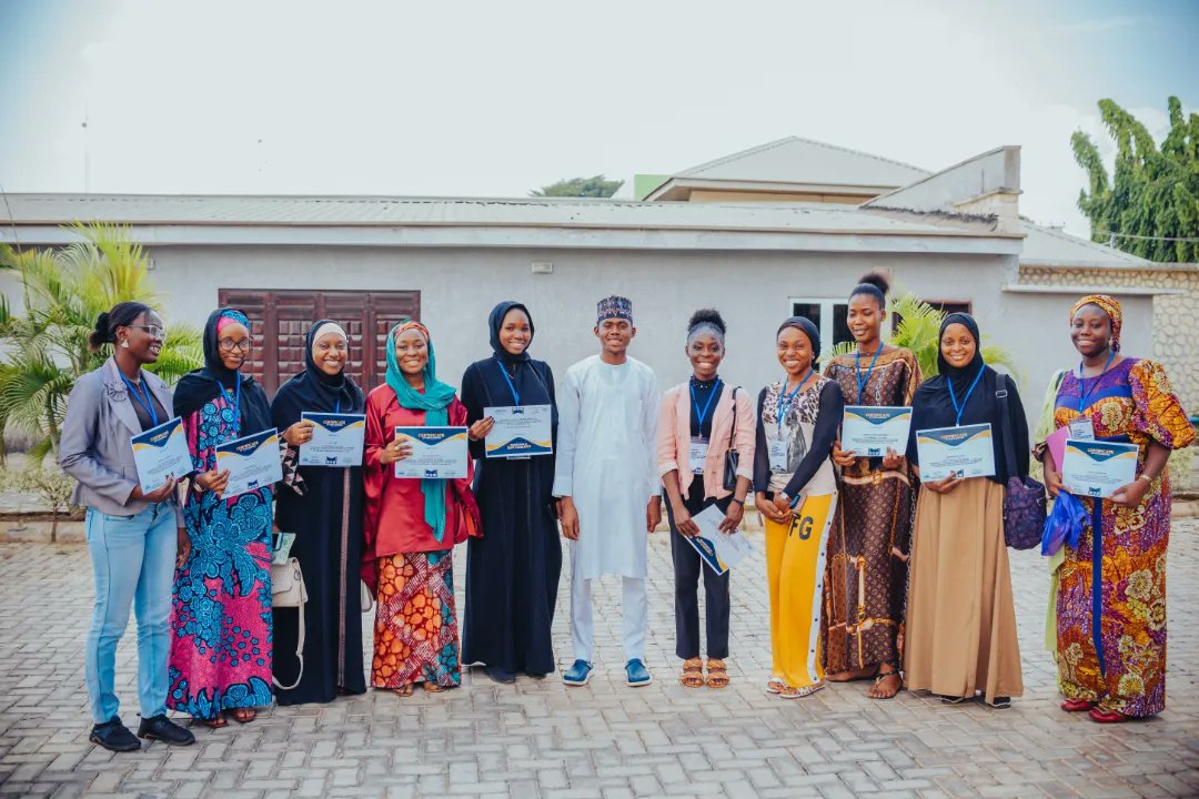 bukhar_yahya's tweet photo. Unleashing the Power of Youth: Empowering Change Agents to Revolutionize the World!

@Flexisaf_fdn
@StateDept
@USinNigeria

#FlexiSAFFoundation  #AdvocateOfTheYear #ResultDrivenActivism  #ActivismThatYieldsResults #StepDownTraining https://t.co/eboRUm22VY
