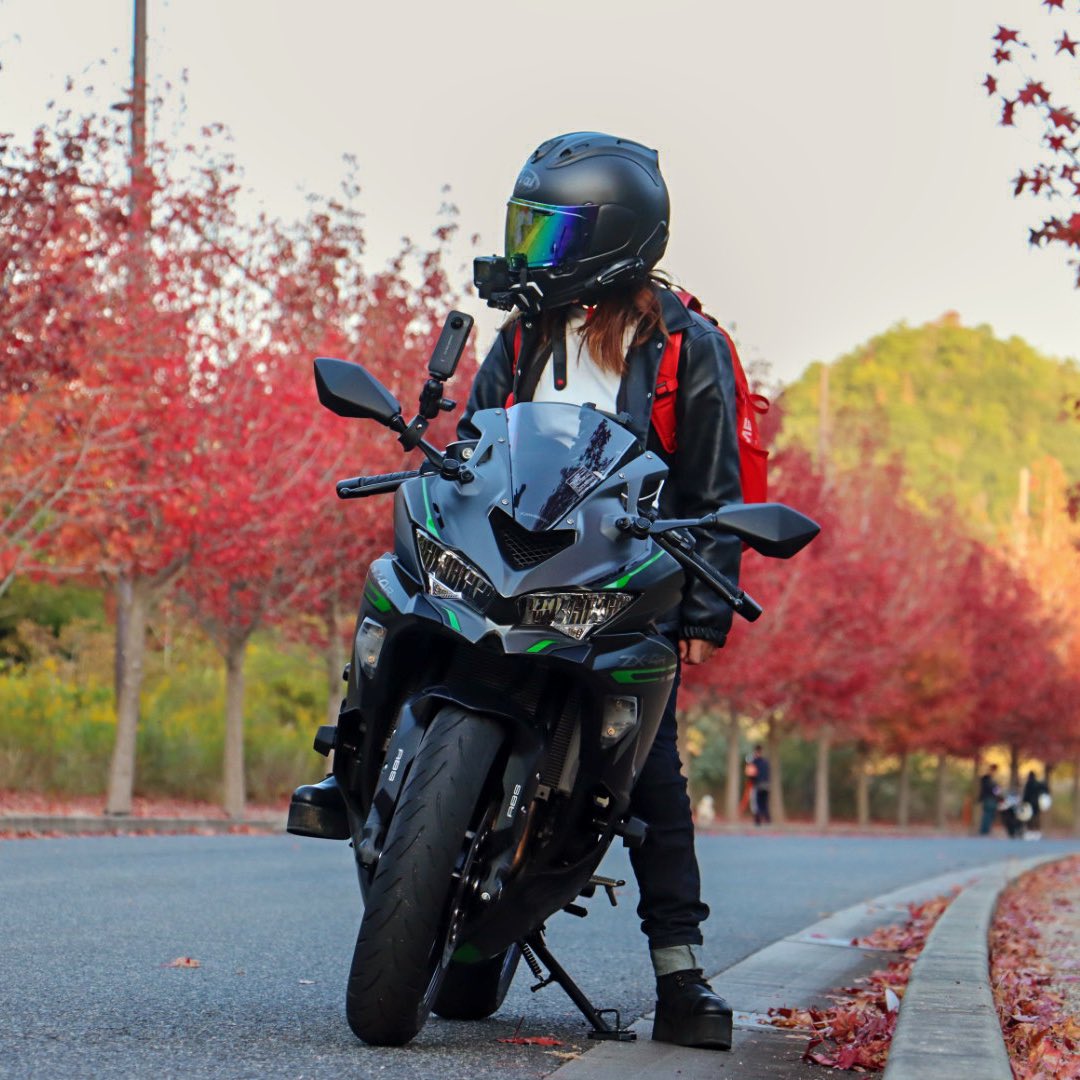 バイク変わったので 名前：みっちゃん 性別:🚺 おバイク：ZX-4R 住み