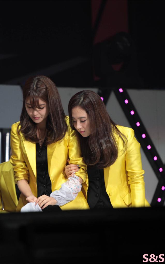 ayohelloitsMini's tweet photo. to Sooyoung's everything, who'd love to spend 20 years and more with Sooyoung, the hidden daughter of choi family, happy birthday Kwon Yuri sweetheart❤️thankyou for always spreading kindness through your beautiful, magical actions and words
#유리한챕터_1205
#YuriGlassKwonDay https://t.co/1WagtMSN7d
