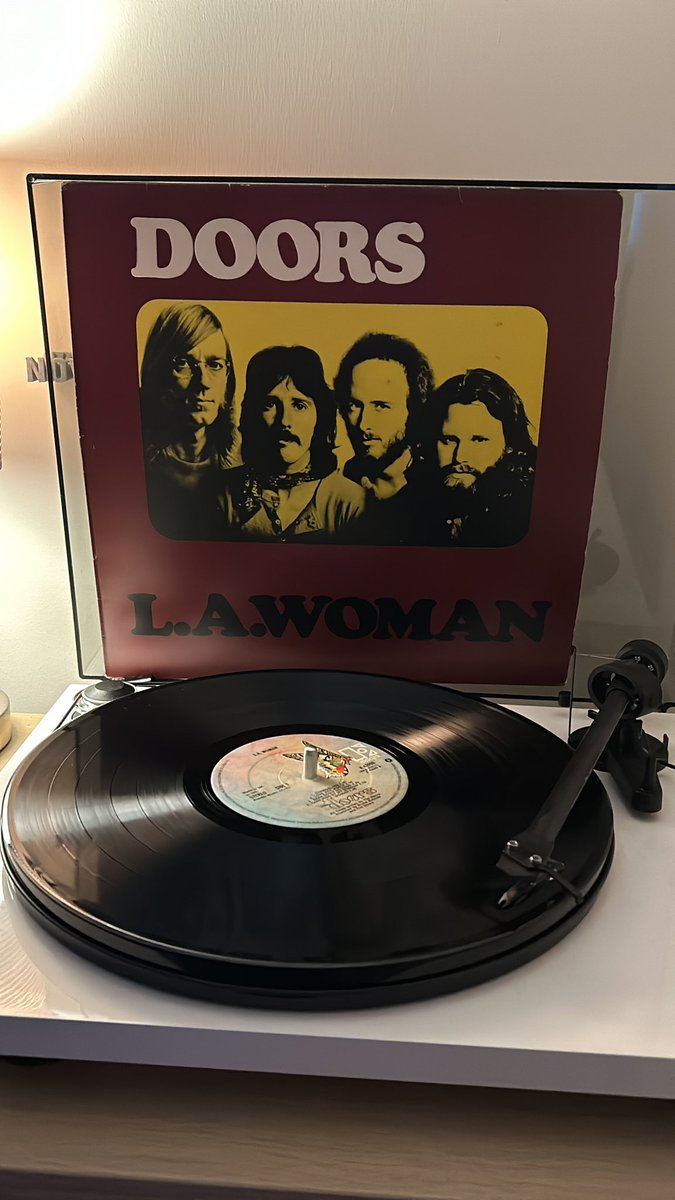 #nowspinning #thedoors #lawoman