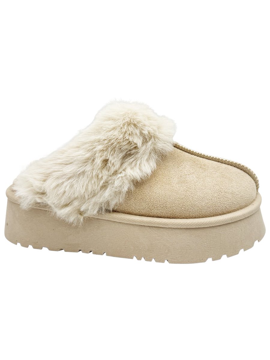 rentoes's tweet photo. A New Warm Slider has arrived. This Fluffy, Short Suede Comfort Warm slider has a high sole, making it perfect for indoor use and keeping your feet comfy and warm in cold weather. Shop now: https://t.co/MFevOU03ys

#Wholesale#WarmSlider#FluffySlider https://t.co/WEkXi6HXD1