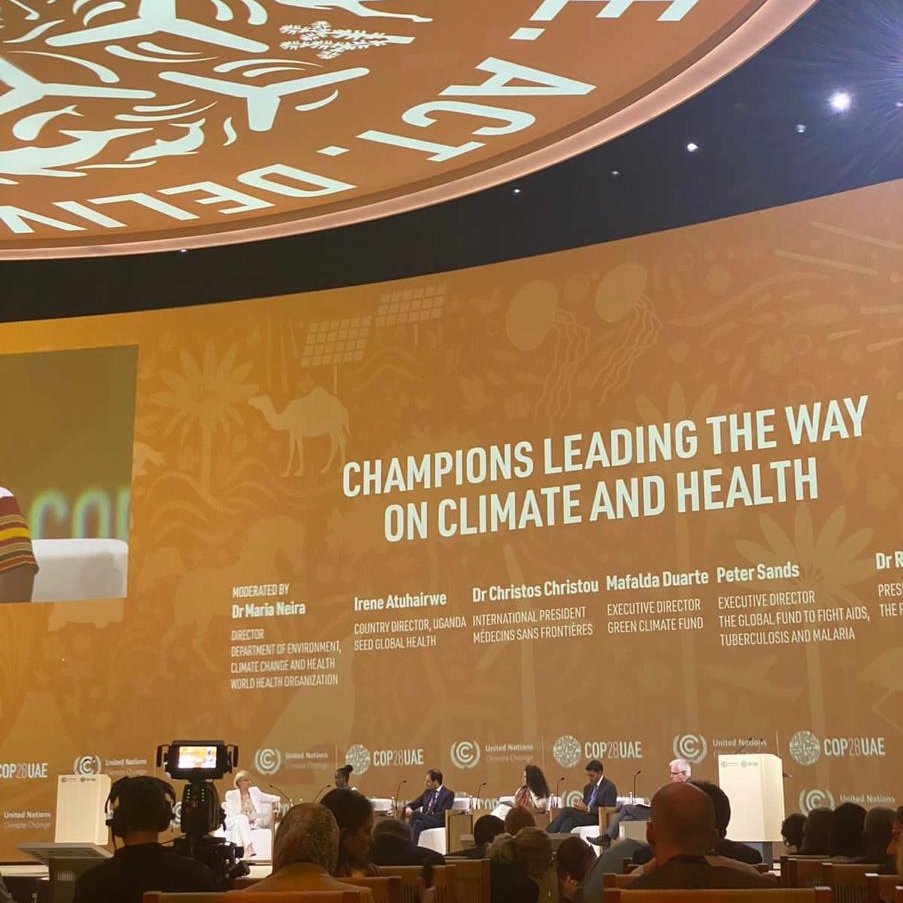 (1/2) FIP is at the 28th UN Climate Change Conference #COP28, which runs until 12 Dec, in Dubai. This weekend saw the 1st ever day dedicated to health in the history of these climate negotiations, &amp; the delivery of a COP28 Climate and Health Declaration 👉 tinyurl.com/4syz827b