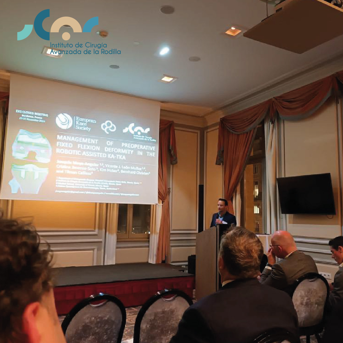 Con <a href="/drvleon/">Vicente León Muñoz</a> y <a href="/drmoyaangeler/">Dr. Joaquín Moya-Angeler</a> (únicos miembros Españoles hasta el momento), durante el Closed Meeting de la #EuropeanKneeSociety en #burdeos, donde participaron con la presentación de una ponencia magistral y un trabajo de investigación en colaboración con el grupo Suizo #articon
