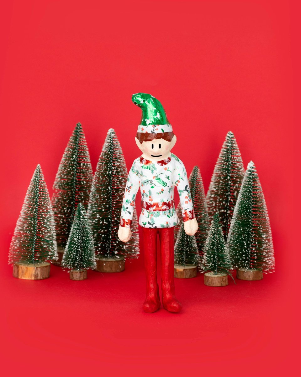 DecopatchFR's tweet photo. "Tradi" ou "Cosy" c'est aussi ça Noël !

Pochette de 4 papiers foils, ornés de bonnets en laine, moufles et tasses de chocolat chaud, pour apporter de la chaleur à vos décorations.

> https://t.co/yAl4cfPkn0 https://t.co/zKhuXwG8Sp