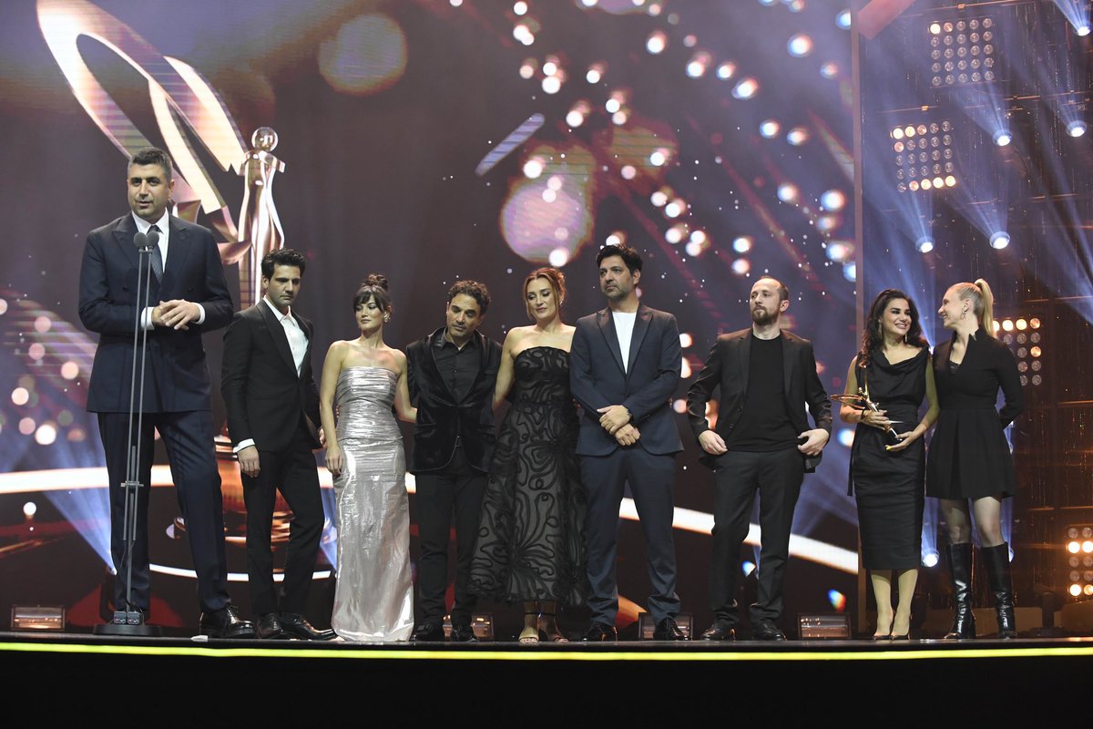 YargiUpdate's tweet photo. 📸 | We’re so proud of the #Yargı team. They deserve all the love, praise and recognition for their endless dedication! 🥹 https://t.co/QjPfy3lNS6