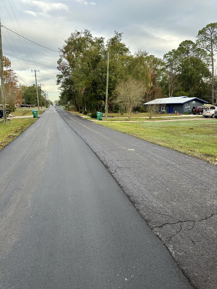 Starting the Monday grind right with a fresh coat of Blacklidge UltraTack and a strong cup of coffee. Ready to tackle the week! 💪☕ #MondayMotivation #WorkWeekVibes #Blacklidge #AlwaysTheBetterRoad