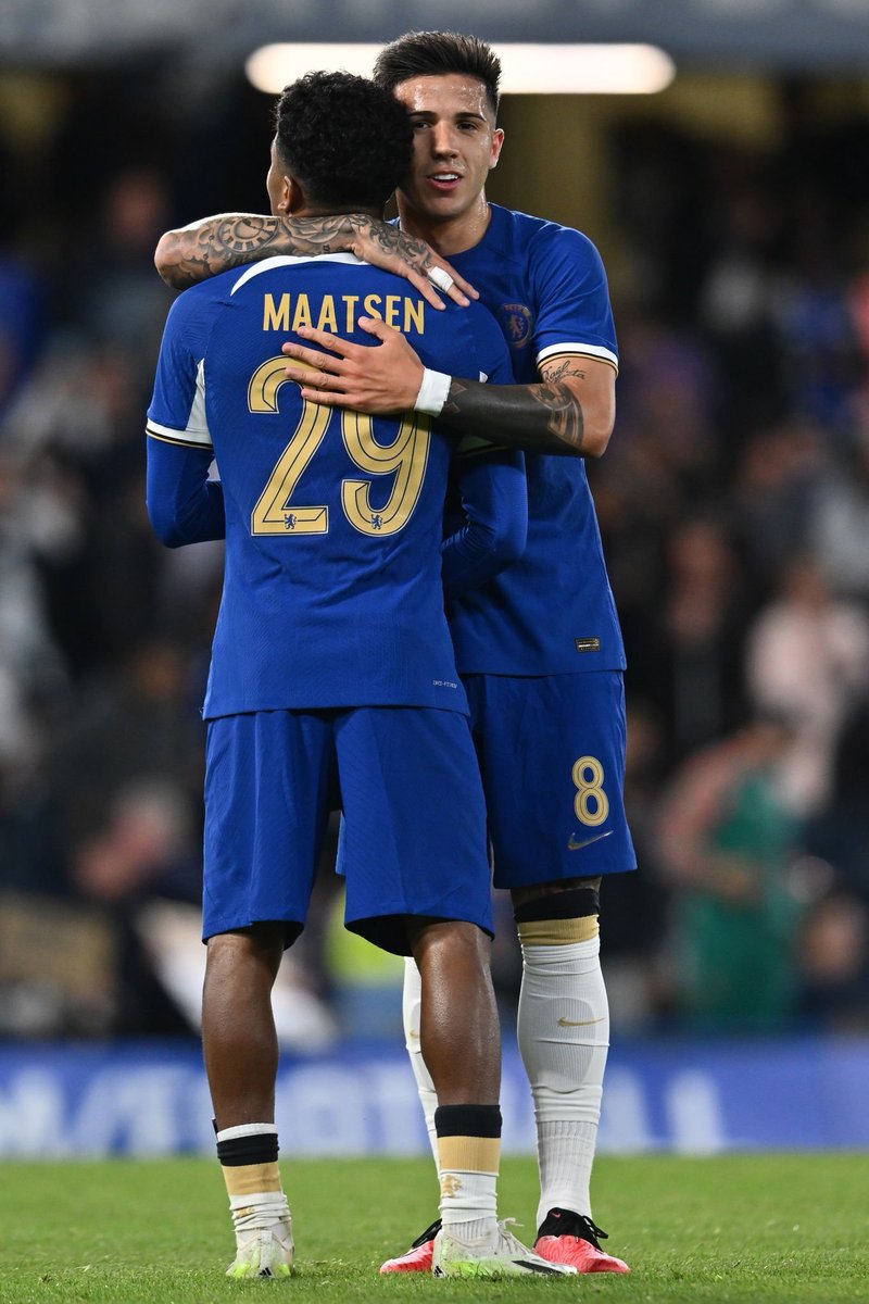 Blue_Footy's tweet photo. I think Ian Maatsen was really good defensively yesterday. https://t.co/2KOgJgS3O7