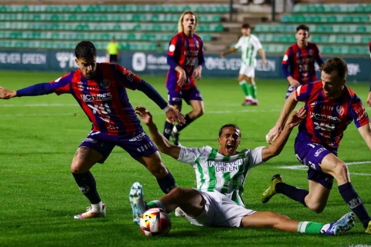 Yeclano_dptvo's tweet photo. 🔜 #YeclanoRayo ⚔️

🙌🔝📊 Tras 7 partidos consecutivos sin perder y 5 de ellos con portería a cero... ¡Vamos a por la 2ª Eliminatoria de #CopaDelRey 🆚️ @RayoVallecano! 🏆🔛💪

#GraciasAfición 📢
#TeQuieroConmigo 💙❤
#BetisDeportivoYeclano ⚽️
@RBetisCantera &amp; @SCBfotografia 📸 https://t.co/FNgDbQ7hkJ