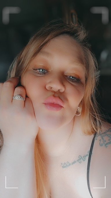 It's Monday 😕 Not feeling very worky today 🙄 https://t.co/nXELI4m6il