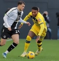 Fbianconera1896's tweet photo. Udinese-Verona 3-3 le pagelle https://t.co/tGuOWDtwVF
#Udinese #UdineseVerona #Verona #Hellas #SerieA #calciomercato #ForzaUdinese ⚪️⚫️ https://t.co/vY1lwDHaZL