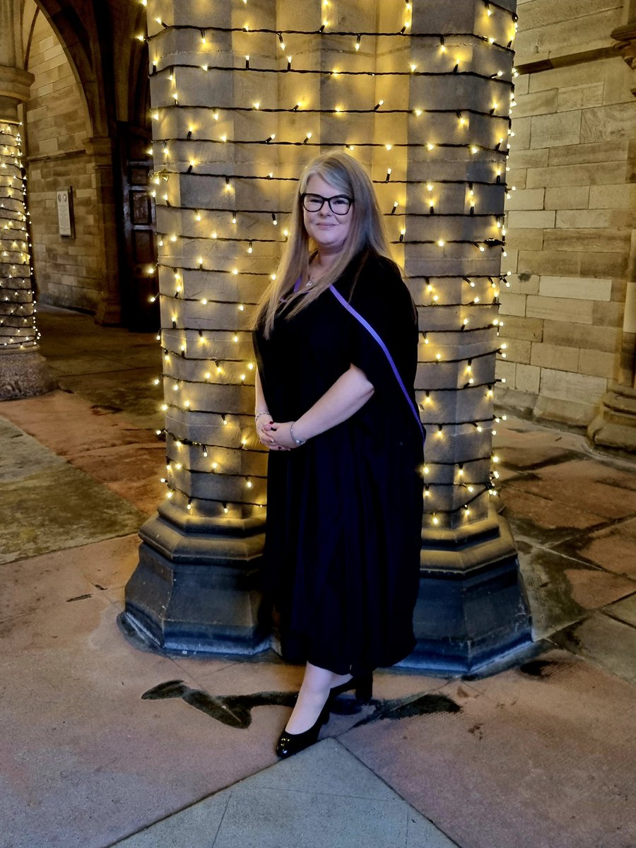 Hazel Sim tweet media