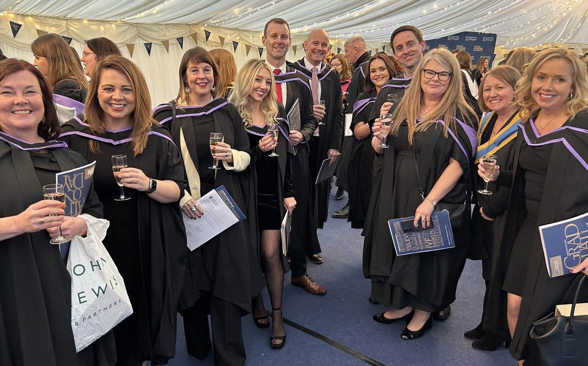 Hazel Sim tweet media