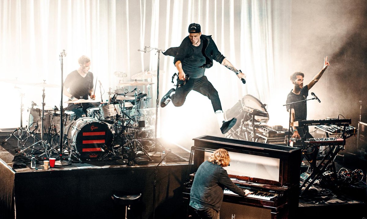 toficus's tweet image. Good shot