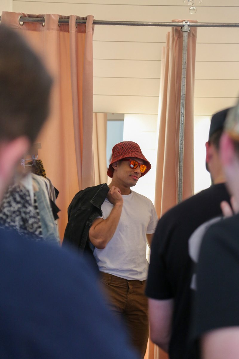 amzgstudios's tweet image. Sporting all your Black Friday finds like...
#funonset #fitcheck #tourismvideo