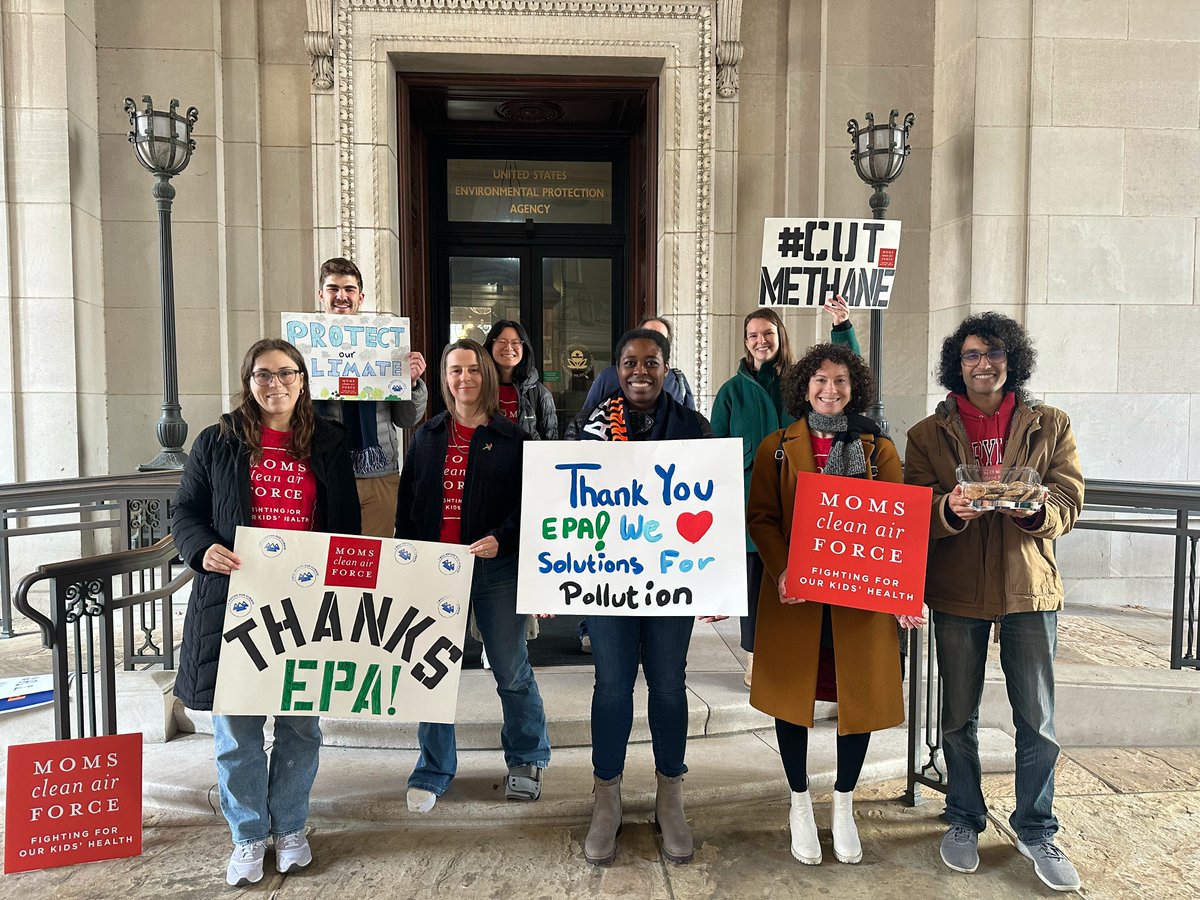 This #MethaneMonday, Moms gathered outside <a href="/EPA/">U.S. EPA</a> to thank <a href="/EPA/">U.S. EPA</a> &amp; <a href="/POTUS/">President Donald J. Trump</a> for finalizing strong, comprehensive protections from methane and other harmful pollution for families living near new and existing oil &amp; gas operations! #CutMethane

Learn more: bit.ly/3TarULU