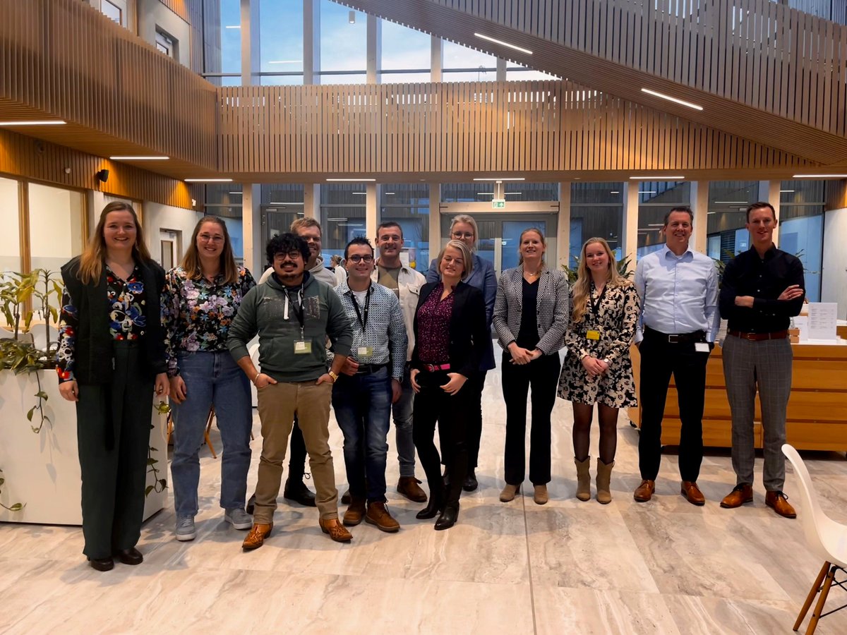 Vandaag <a href="/NAJKtweets/">NAJK</a> ontvangen op ons innovatiecentrum in Groningen. Goede gesprekken gevoerd over de toekomst van de jonge boer. #innovationbynature