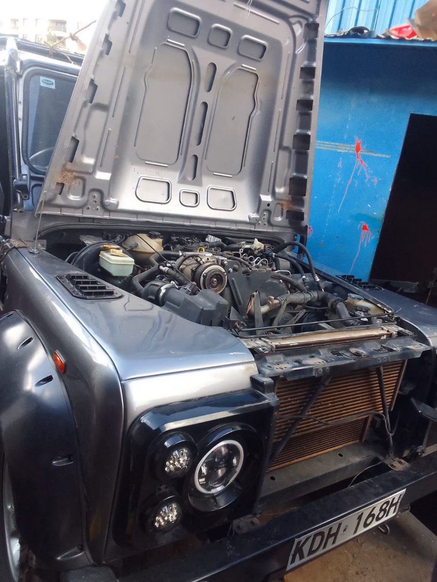 KaleNeyole's tweet photo. Landrover defender puma conversion from manual to power windows successful today. https://t.co/KmylG7E4J1