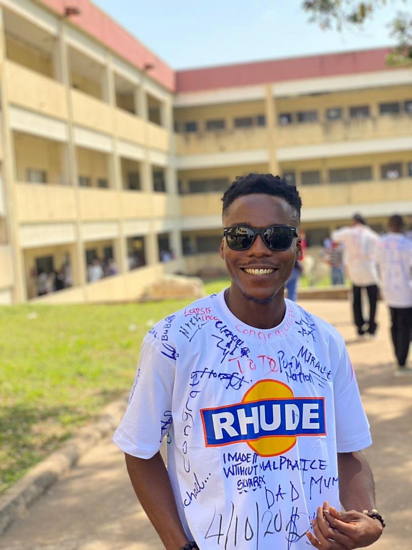 jay_triky's tweet photo. Bsc biochemistry certified ✅     #opay https://t.co/7FAgJlmUm5