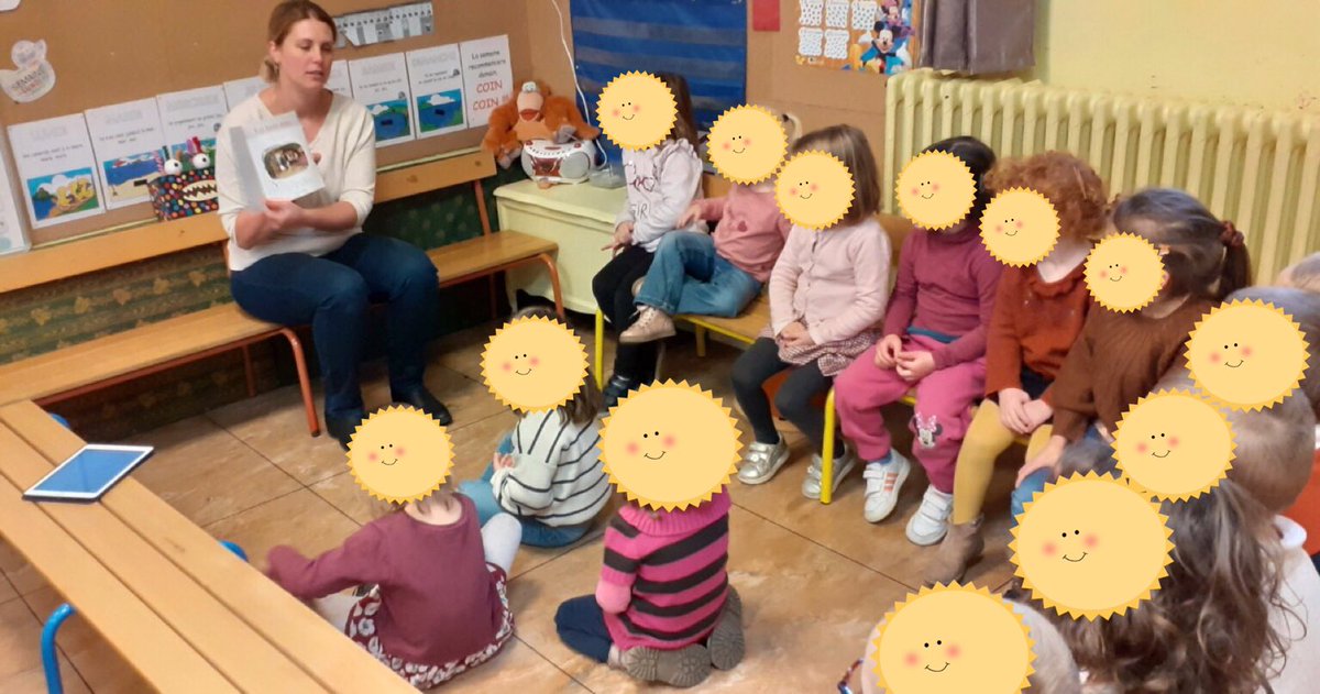 ecole_millay's tweet photo. #passeursdevoix Dans la cadre de la semaine des valeurs de la République, une maman est venue lire « Les bons amis » Une belle histoire sur le partage qui intègrera le @mybookinou de la classe. https://t.co/uIpQ7Cmh5s
