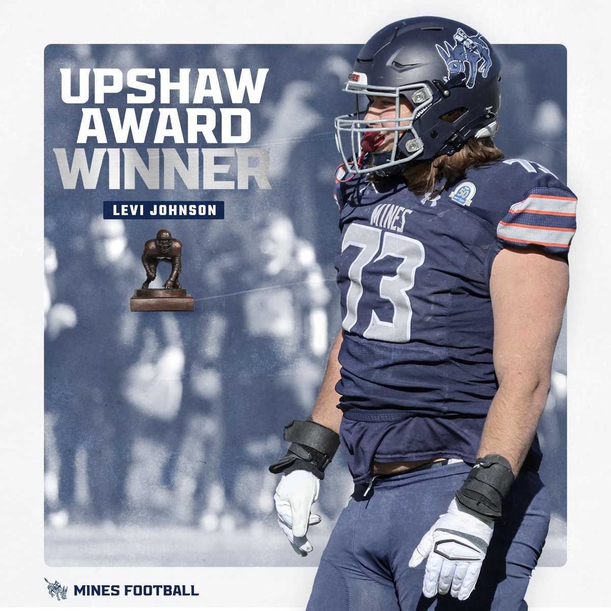 𝙏𝙍𝙀𝙉𝘾𝙃 𝙈𝙊𝘽 𝘽𝙊𝙎𝙎

Levi Johnson is the 2023 Gene Upshaw Division II Lineman of the Year Award winner, the first in program history!

#HelluvaEngineer⚒️