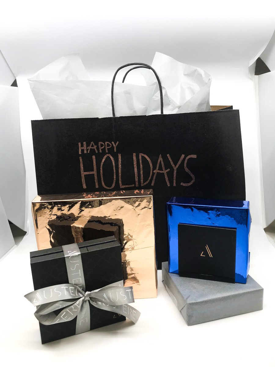 🎅Tis the season to tech the halls! Shop Austere accessories today. #Austere #SmallBusiness