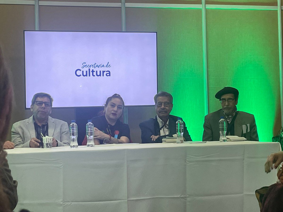 <a href="/miguelmolinad/">Miguel Molina Díaz</a> <a href="/edalcaras/">Edwin Alcarás</a> #SantiagoPáez #CarlosVásconez #JoséAntonioFigueroa