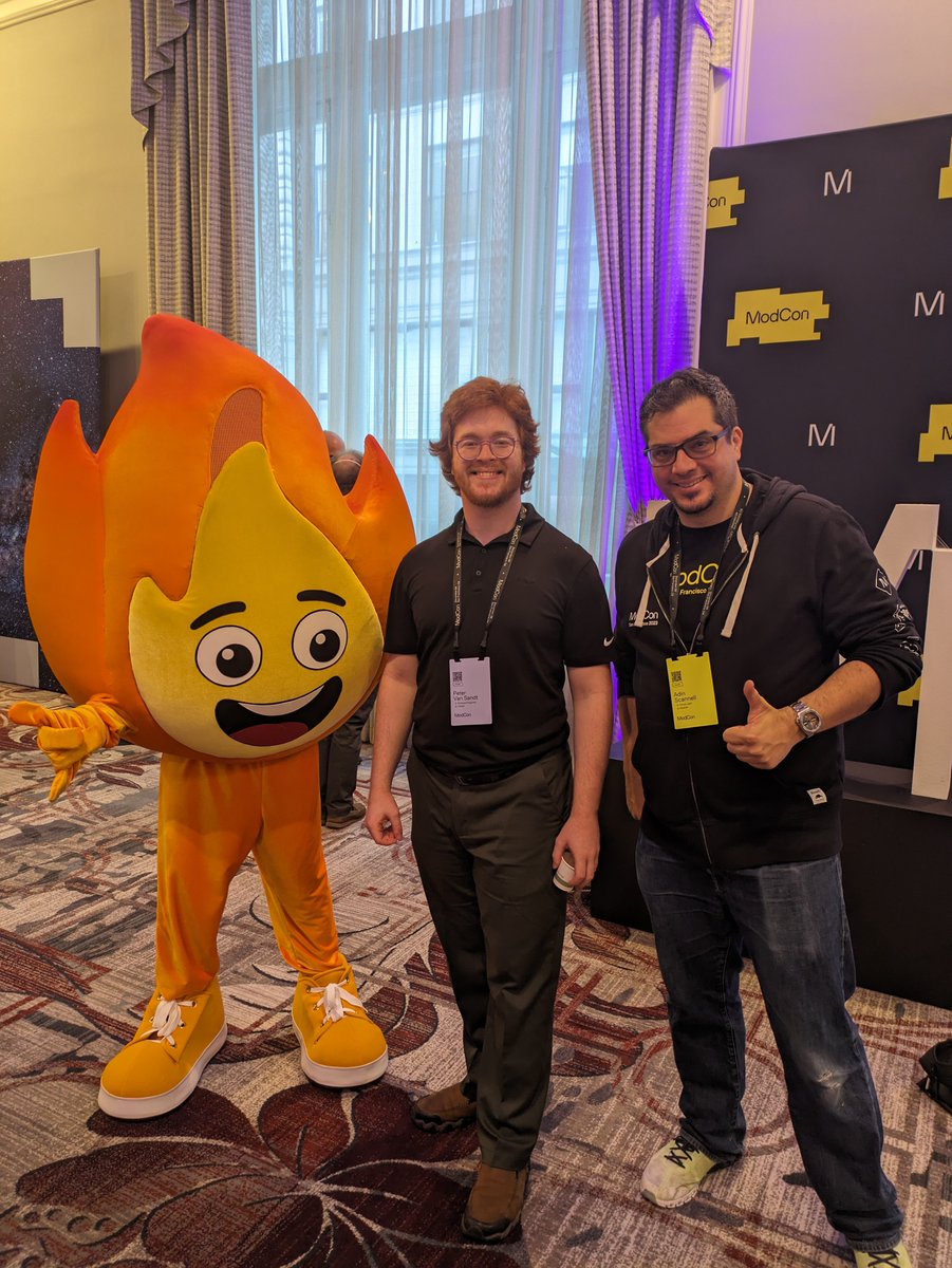 eyepatchParrot's tweet photo. #modcon23 https://t.co/8dZG4ucOgO